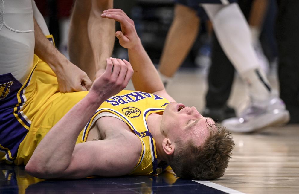 滑冰等比赛 滑冰等比赛